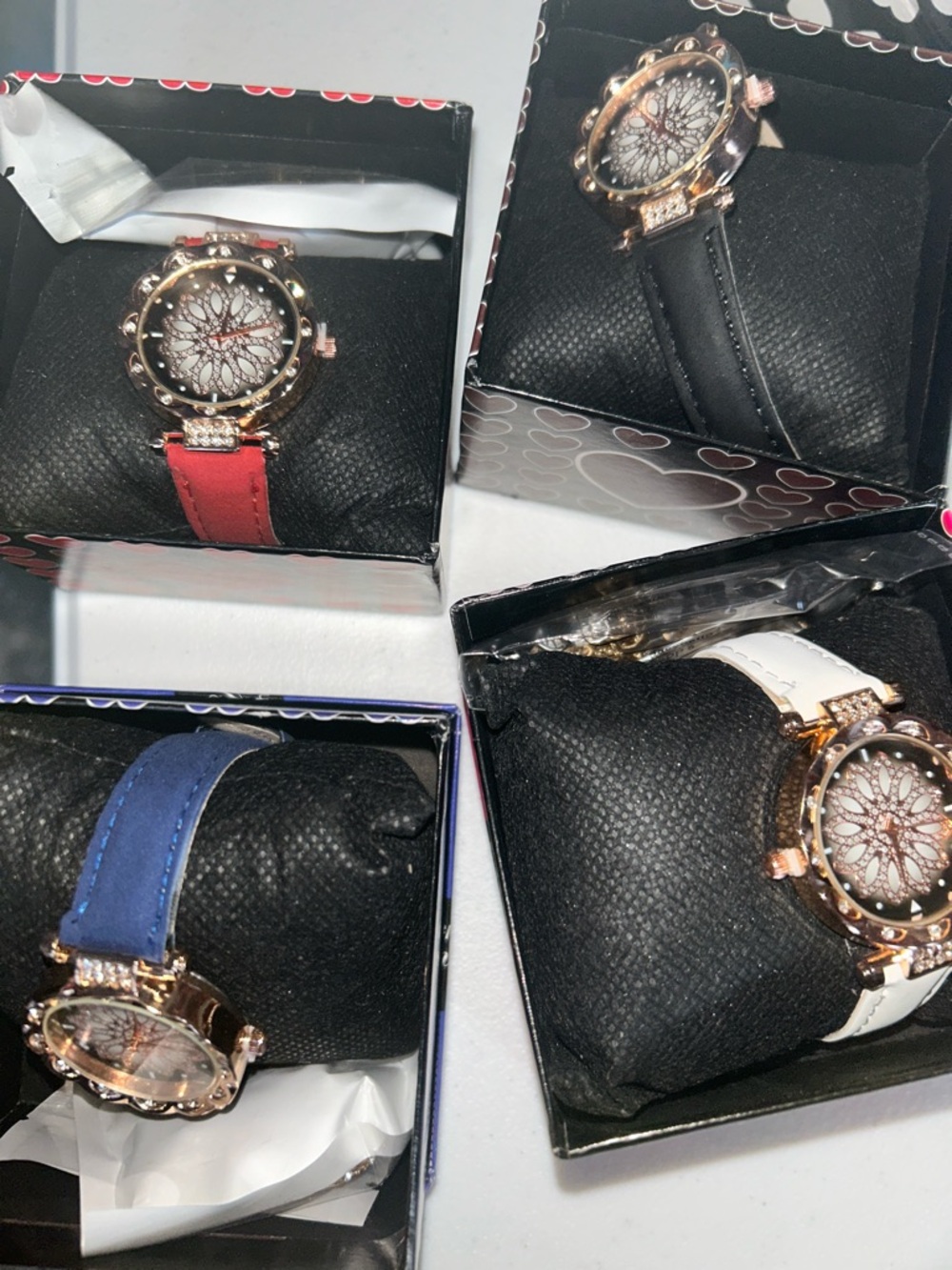 Wrist Watches and jewelry set - Picture 11 of 11
